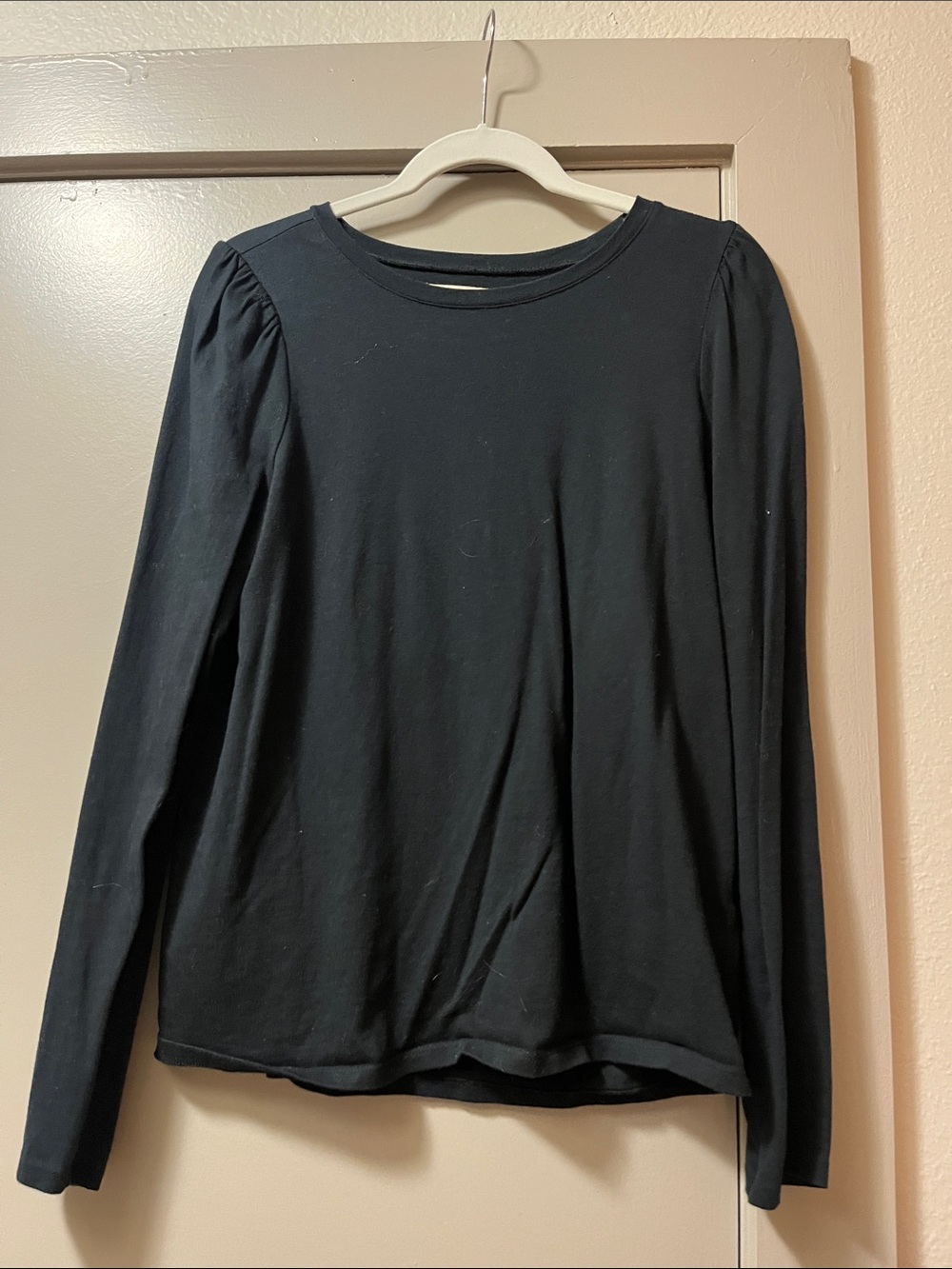 Madewell Black Long-Sleeve Crewneck Top with Subtle Shoulder Gather